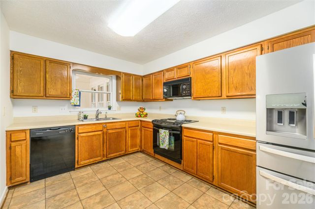 106 Turner Lane, Hendersonville, NC 28791