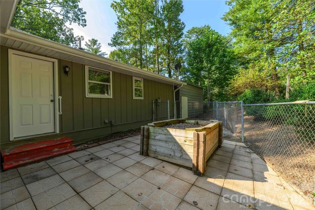 106 Turner Lane, Hendersonville, NC 28791