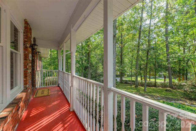 106 Turner Lane, Hendersonville, NC 28791