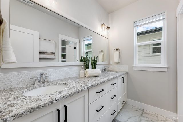 3106 E Lawton, Meridian, ID 83642