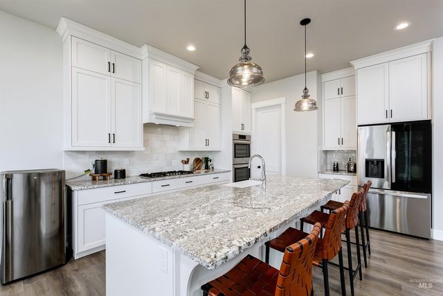 3106 E Lawton, Meridian, ID 83642