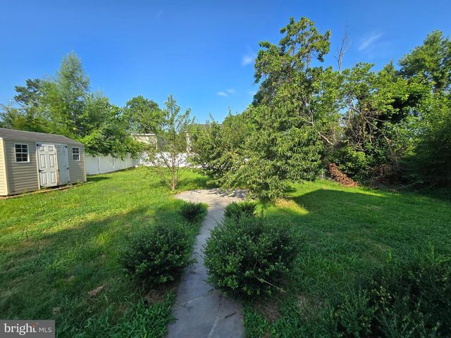 908 59TH, Fairmount Heights, MD 20743