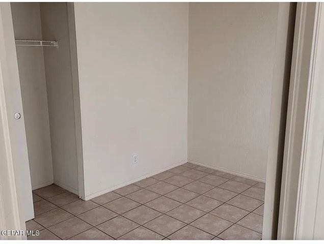 910 Destello Road A, El Paso, TX 79907