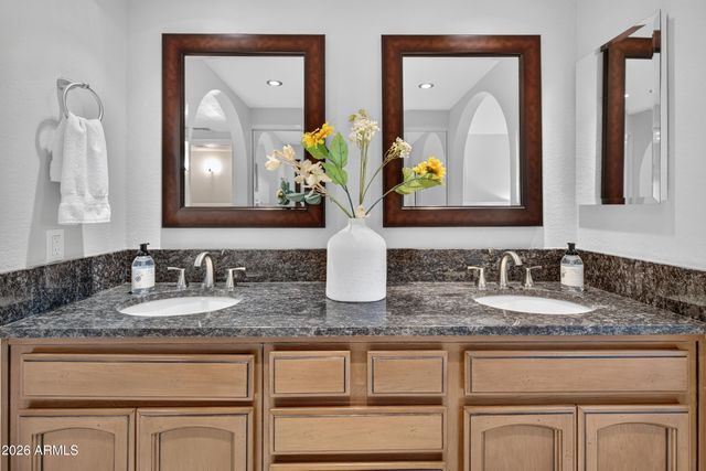 16614 N 63RD Street, Scottsdale, AZ 85254