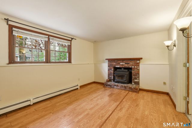 10 Salem Road, Madison, CT 06443