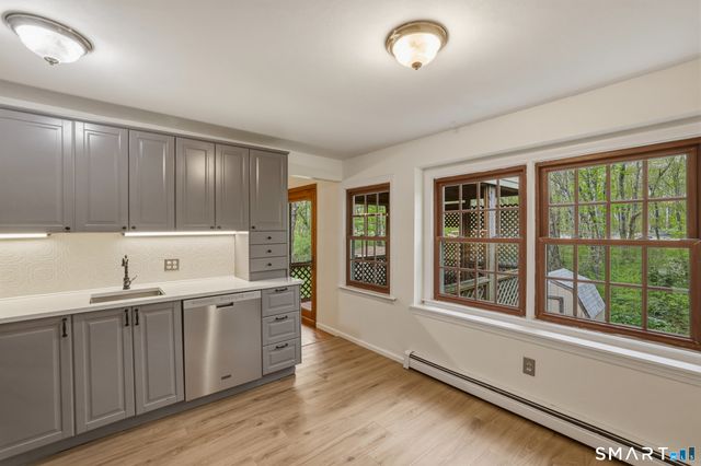 10 Salem Road, Madison, CT 06443