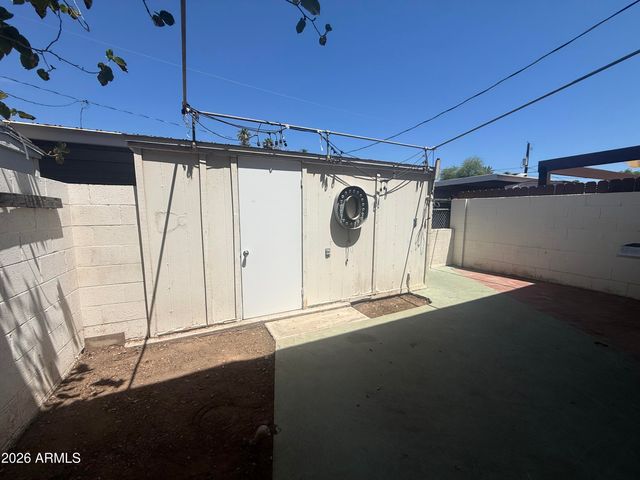 1577 W HAZELWOOD Street, Phoenix, AZ 85015
