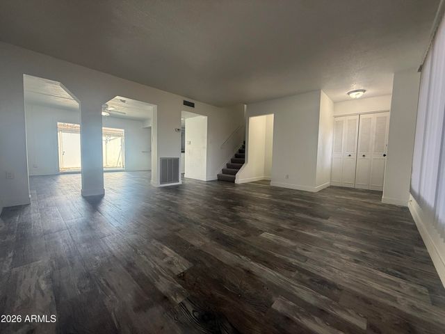 1577 W HAZELWOOD Street, Phoenix, AZ 85015