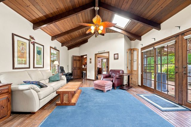 30w030 Schick Road, Bartlett, IL 60103