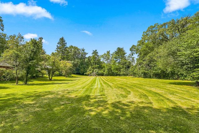 30w030 Schick Road, Bartlett, IL 60103