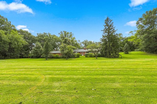 30w030 Schick Road, Bartlett, IL 60103