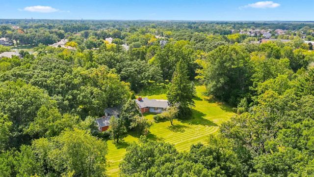 30w030 Schick Road, Bartlett, IL 60103