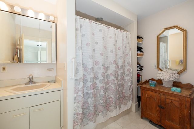 157 Main Street, Essex, MA 01929