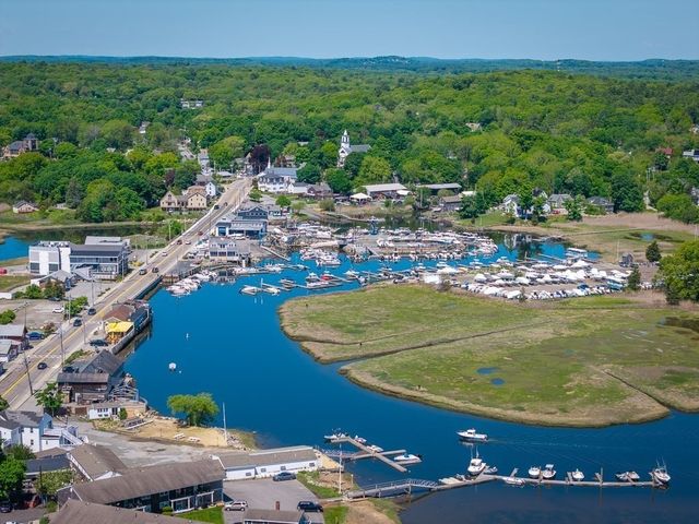 157 Main Street, Essex, MA 01929