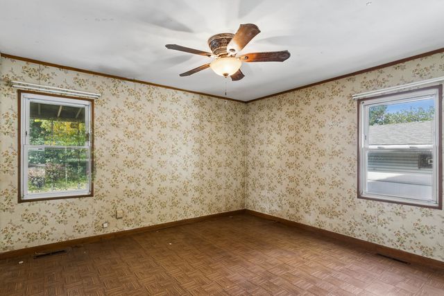 307 Edinburgh Drive, Lockport, IL 60441