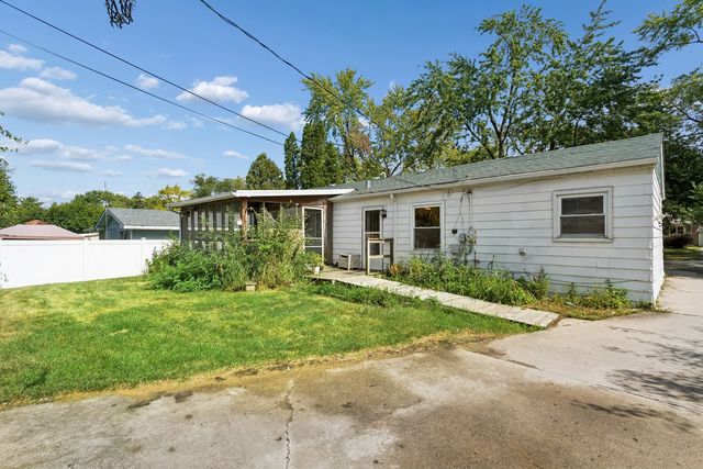 307 Edinburgh Drive, Lockport, IL 60441
