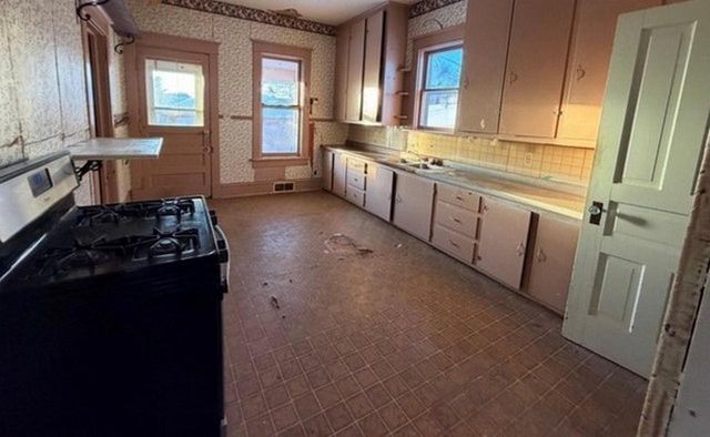 640 S 6TH AVENUE, Wausau, WI 54401