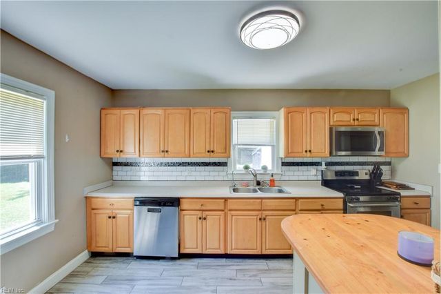 3433 Martin Johnson RD, Chesapeake, VA 23323