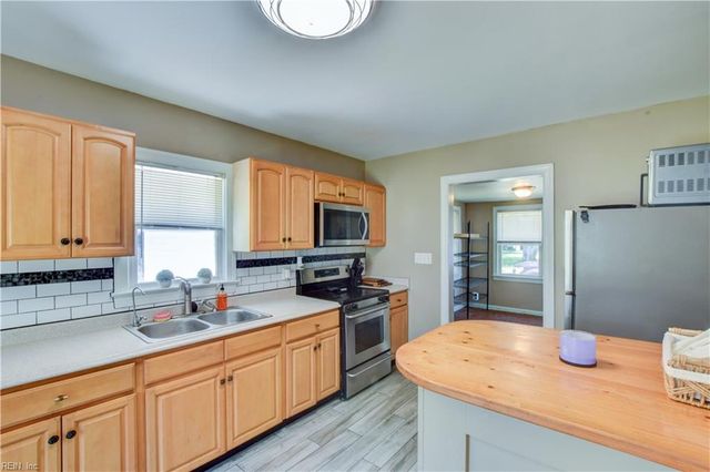 3433 Martin Johnson RD, Chesapeake, VA 23323