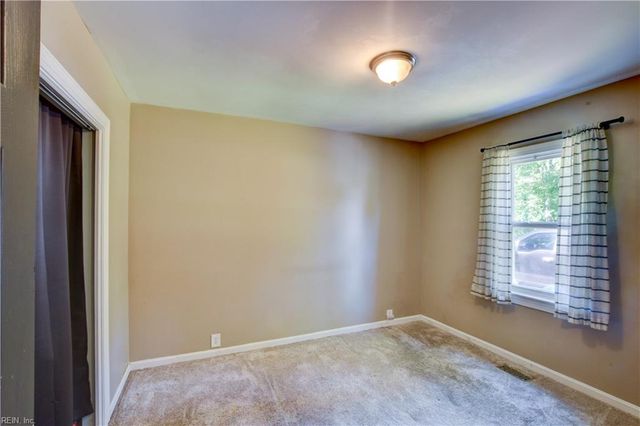 3433 Martin Johnson RD, Chesapeake, VA 23323