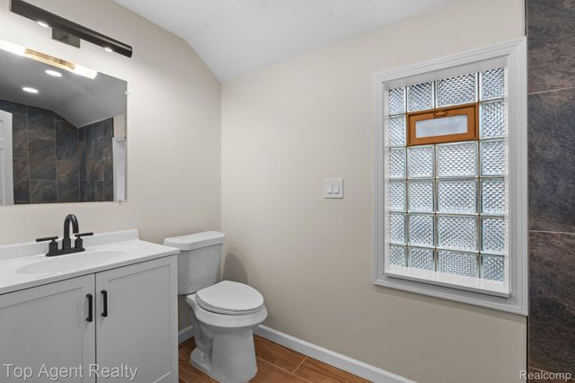 14550 Penrod Street, Detroit, MI 48223