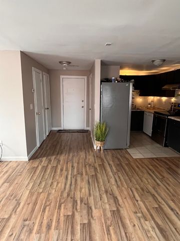 816 Elmwood Drive, Hudson, NH 03051