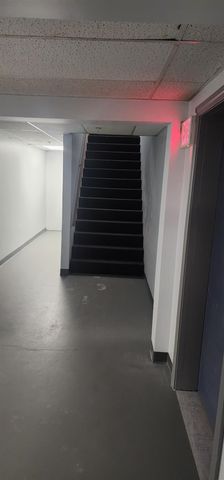 816 Elmwood Drive, Hudson, NH 03051