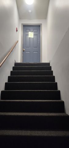 816 Elmwood Drive, Hudson, NH 03051