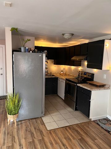 816 Elmwood Drive, Hudson, NH 03051