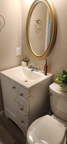 816 Elmwood Drive, Hudson, NH 03051