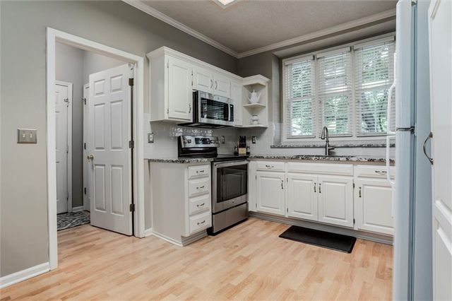 14959 S Greenwood Street, Olathe, KS 66062