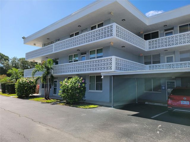 4880 LOCUST ST. NE 136, St Petersburg, FL 33703