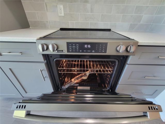 4880 LOCUST ST. NE 136, St Petersburg, FL 33703