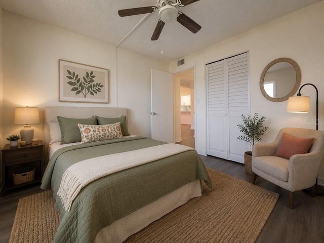 4880 LOCUST ST. NE 136, St Petersburg, FL 33703