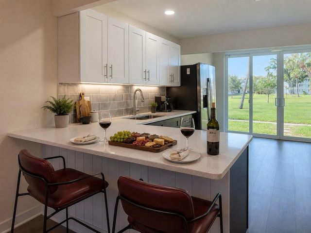 4880 LOCUST ST. NE 136, St Petersburg, FL 33703