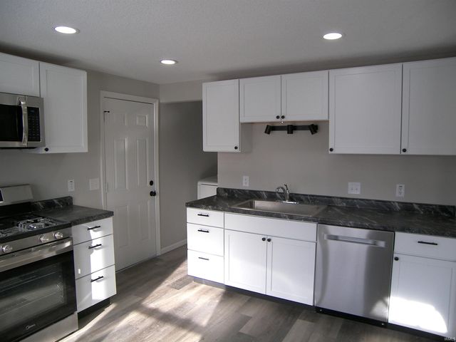 308 Eisenhower Parkway, Warsaw, IN 46580