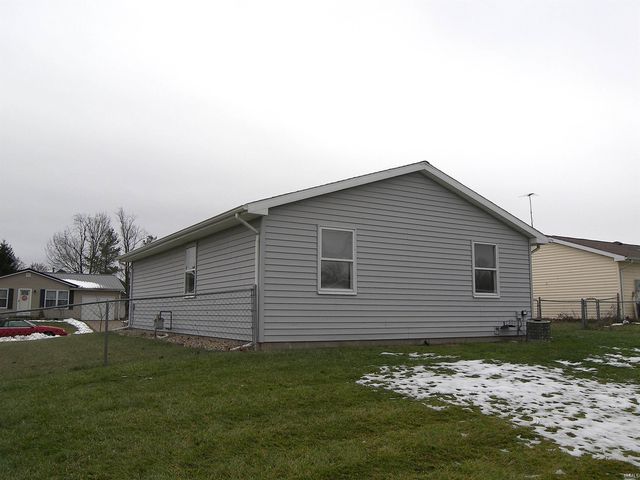 308 Eisenhower Parkway, Warsaw, IN 46580