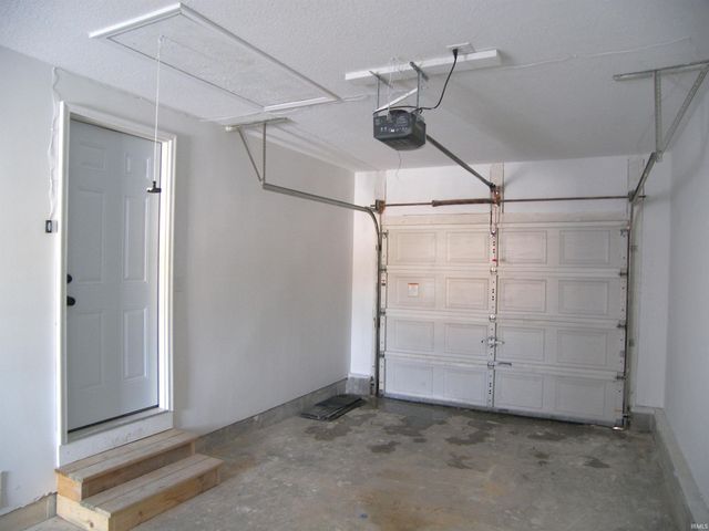 308 Eisenhower Parkway, Warsaw, IN 46580