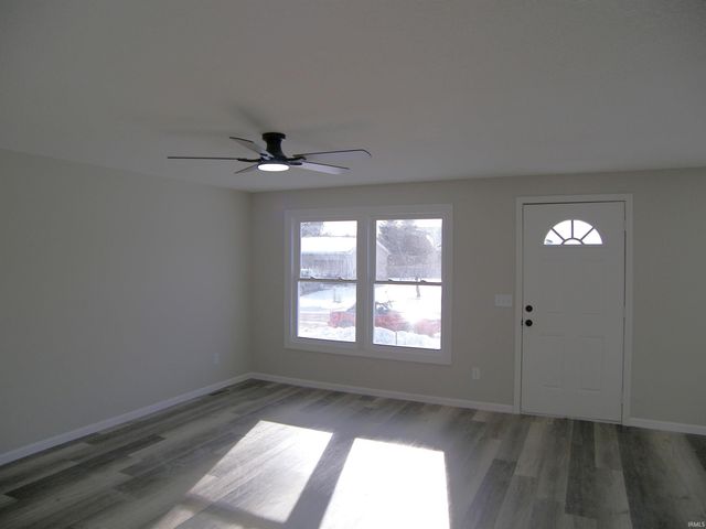 308 Eisenhower Parkway, Warsaw, IN 46580