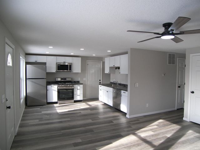 308 Eisenhower Parkway, Warsaw, IN 46580