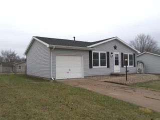 308 Eisenhower Parkway, Warsaw, IN 46580