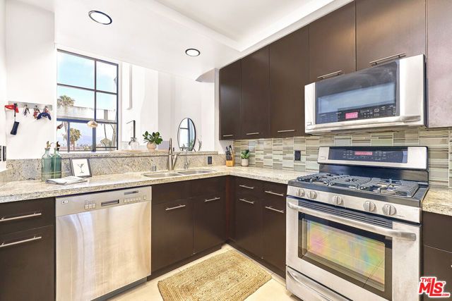 520 S Kingsley Drive PH3, Los Angeles, CA 90020