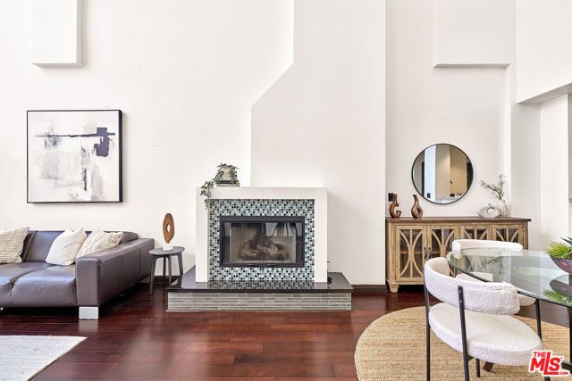 520 S Kingsley Drive PH3, Los Angeles, CA 90020