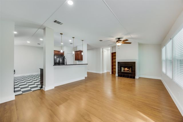 1207 Hughmont DR, Pflugerville, TX 78660