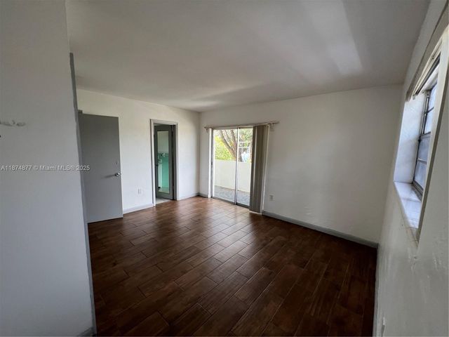 465 S Royal Poinciana Blvd 1B, Miami Springs, FL 33166