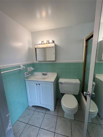 465 S Royal Poinciana Blvd 1B, Miami Springs, FL 33166