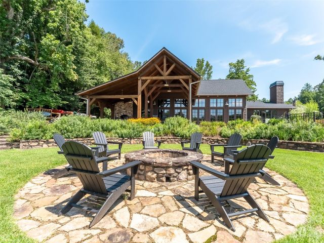 M11 Pine Mountain Trail, Brevard, NC 28712