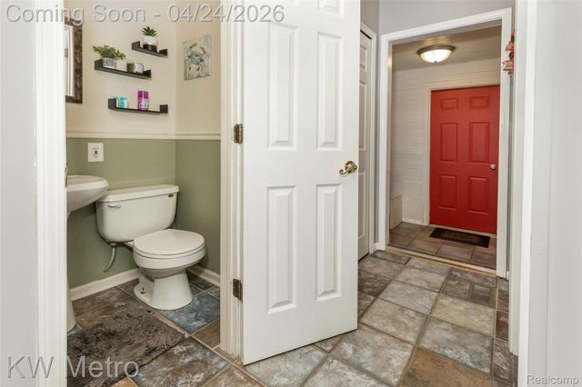 1025 Crystal Wood Drive, Davison Township, MI 48423