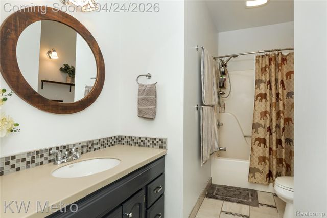 1025 Crystal Wood Drive, Davison Township, MI 48423