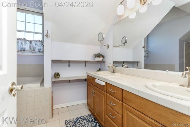 1025 Crystal Wood Drive, Davison Township, MI 48423